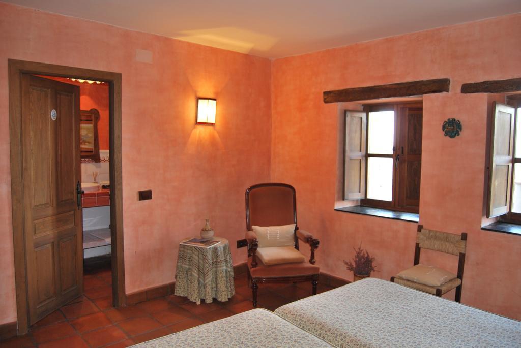 Pensjonat La Casa De San Gil Atienza Pokój zdjęcie